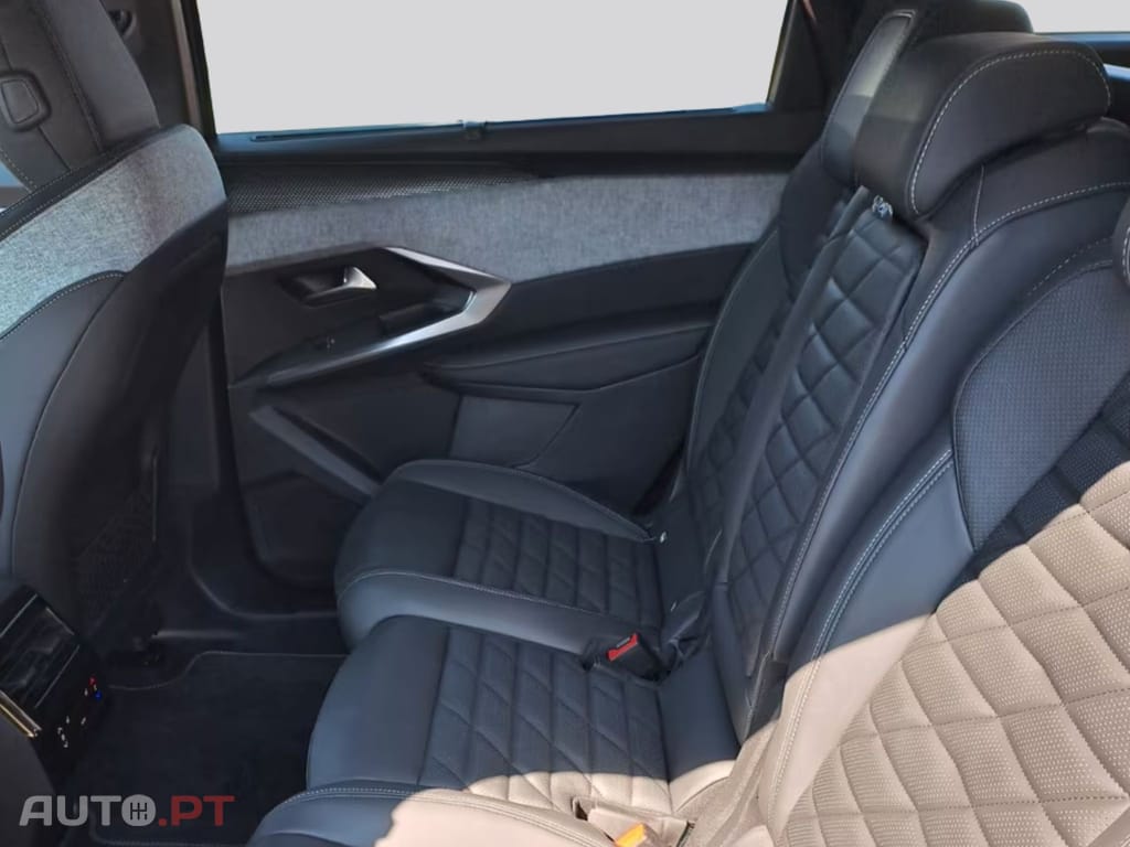 Peugeot E-5008 I.V.A DEDUTIVEL GT 