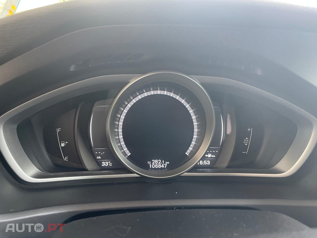 Volvo V40 2.0 D2 Momentum Eco