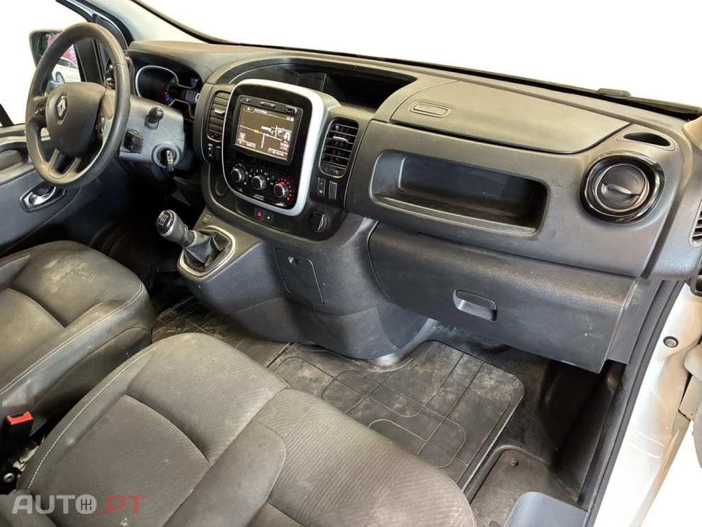 Renault Trafic 2.0 dCi L2H1 1.3T Grand Confort