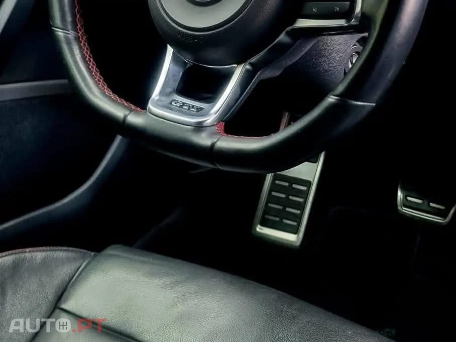 Volkswagen Golf VII GTI PERFORMANCE