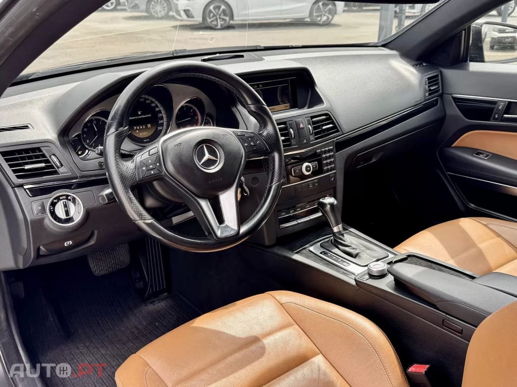 Mercedes-Benz E 220 CDI BlueEfficiency Auto
