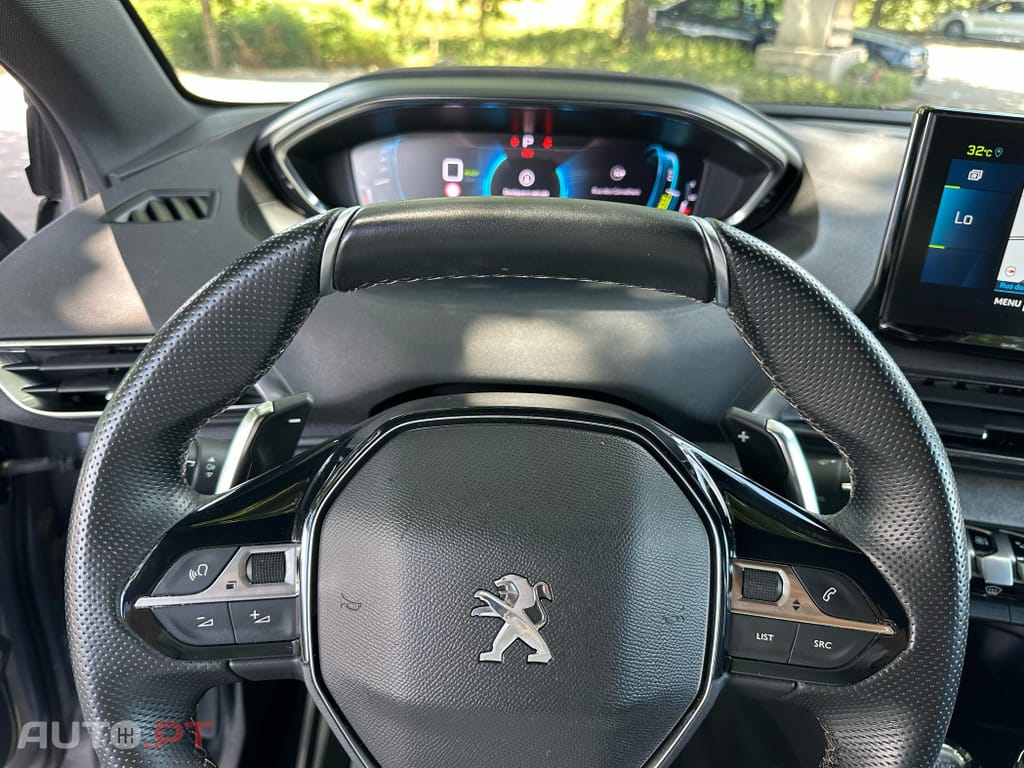 Peugeot 3008 1.6 Hybrid GT Pack e-EAT8