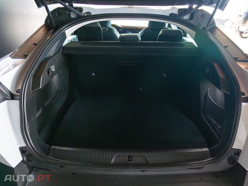 Peugeot 408 1.2 PureTech Allure EAT8