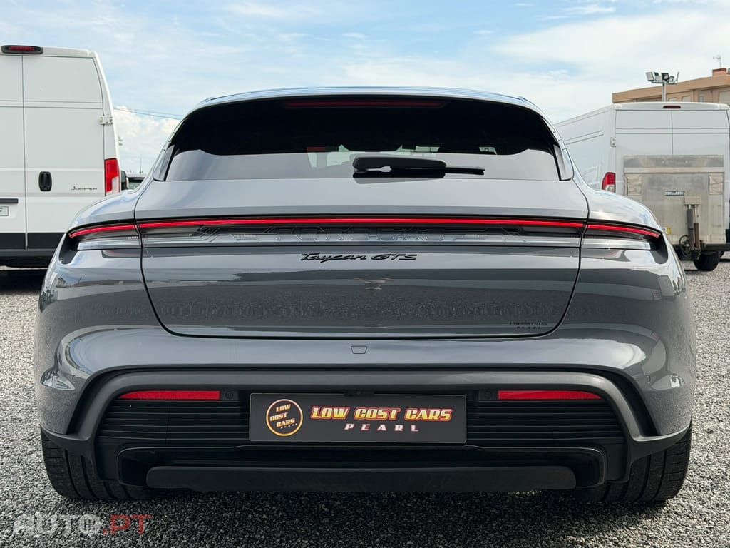 Porsche Taycan GTS