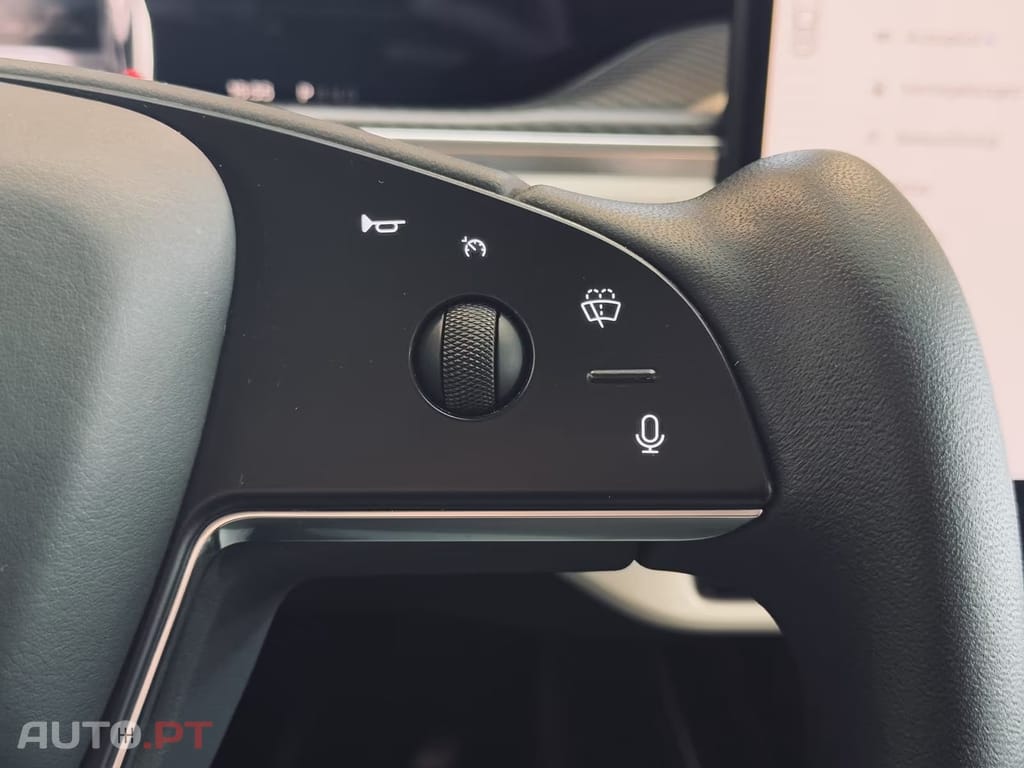 Tesla Model X I.V.A DEDUTÍVEL Plaid