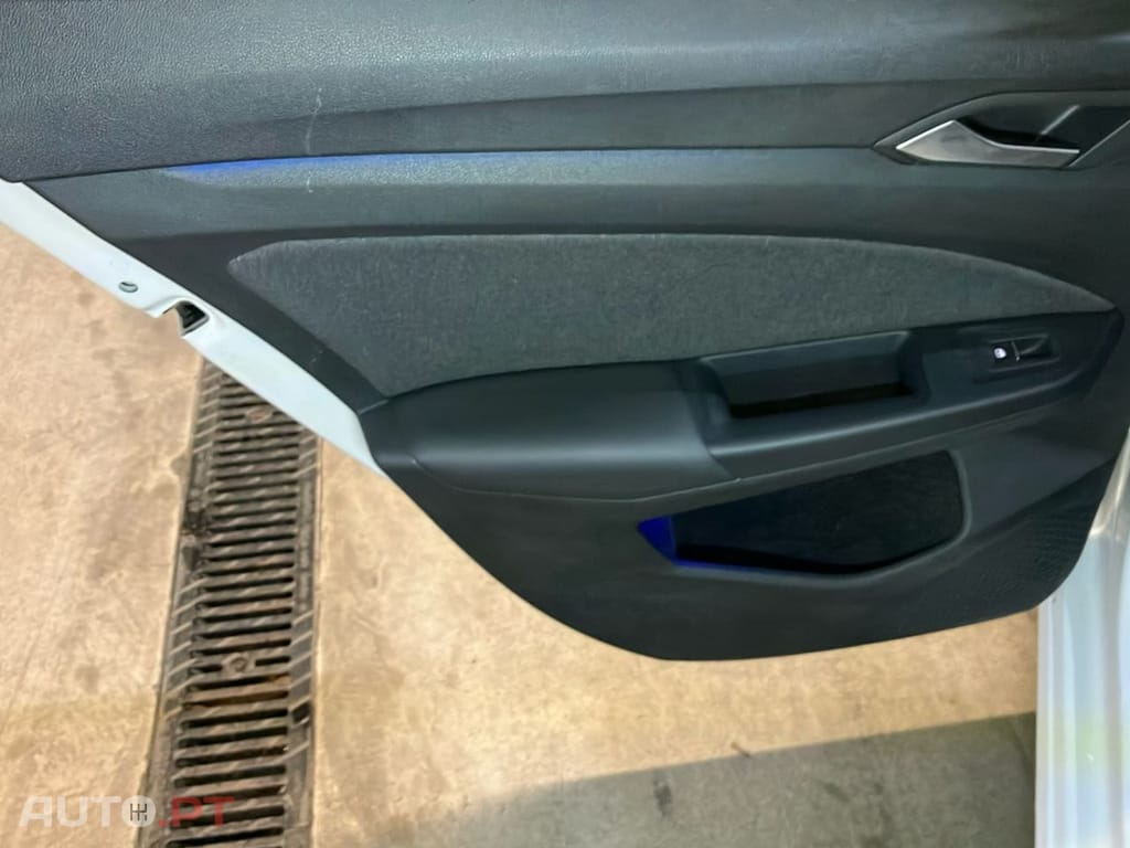 Volkswagen Golf 1.0 TSI Life