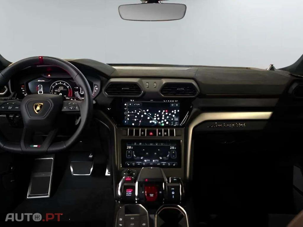 Lamborghini Urus Performante AKRAPOVIC Full Carbon