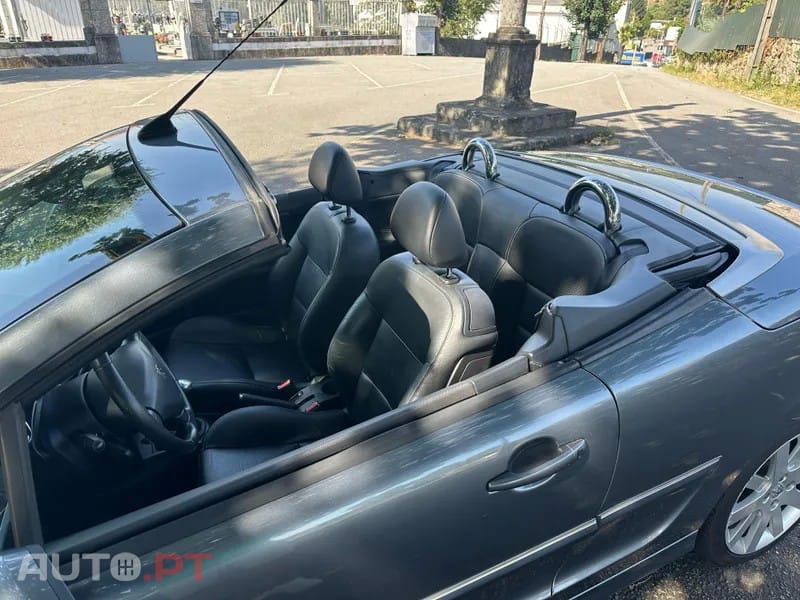 Peugeot 207 CC 1.6 VTi Active