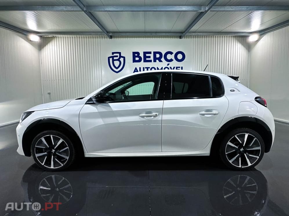 Peugeot E-208 50 kWh GT Pack