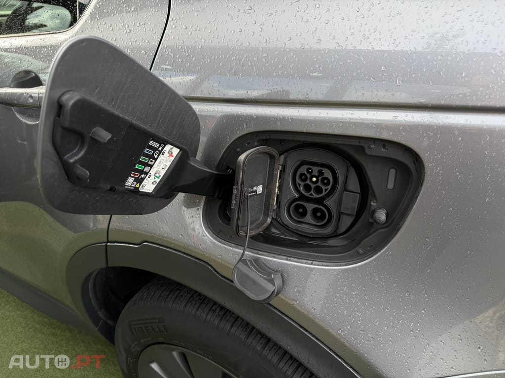 Land Rover Discovery Sport P300e Dynamic SE