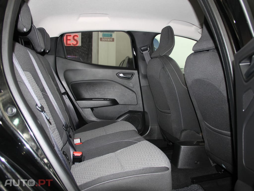 Renault Clio 1.0 TCe Techno Bi-Fuel