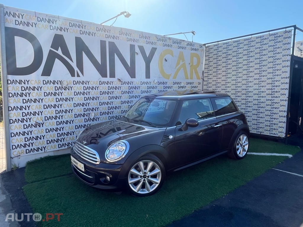 MINI Cooper Cooper D