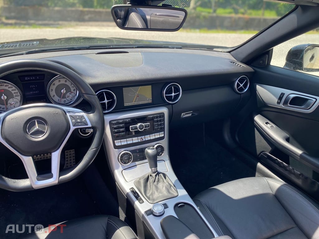 Mercedes-Benz SLK 200 BlueEFFICIENCY 7G-TRONIC Roadster pur