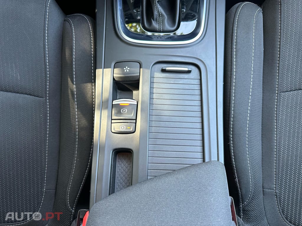 Renault Mégane Sport Tourer 1.6 E-Tech Hybrid