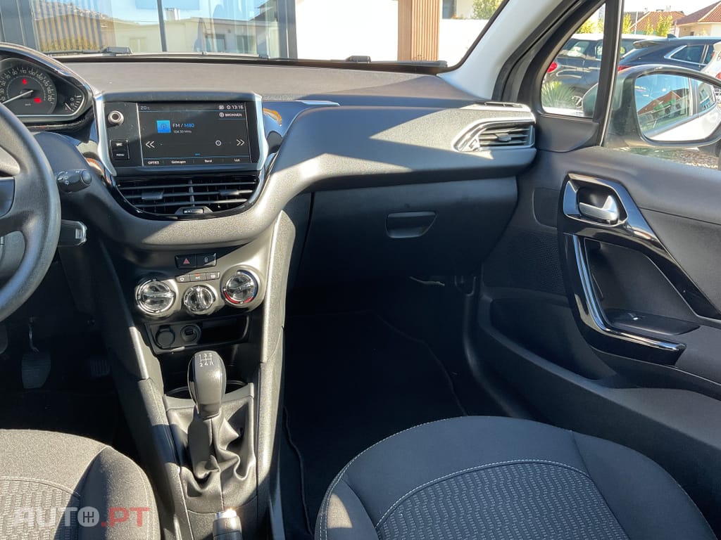 Peugeot 208 1.2 PureTech Active