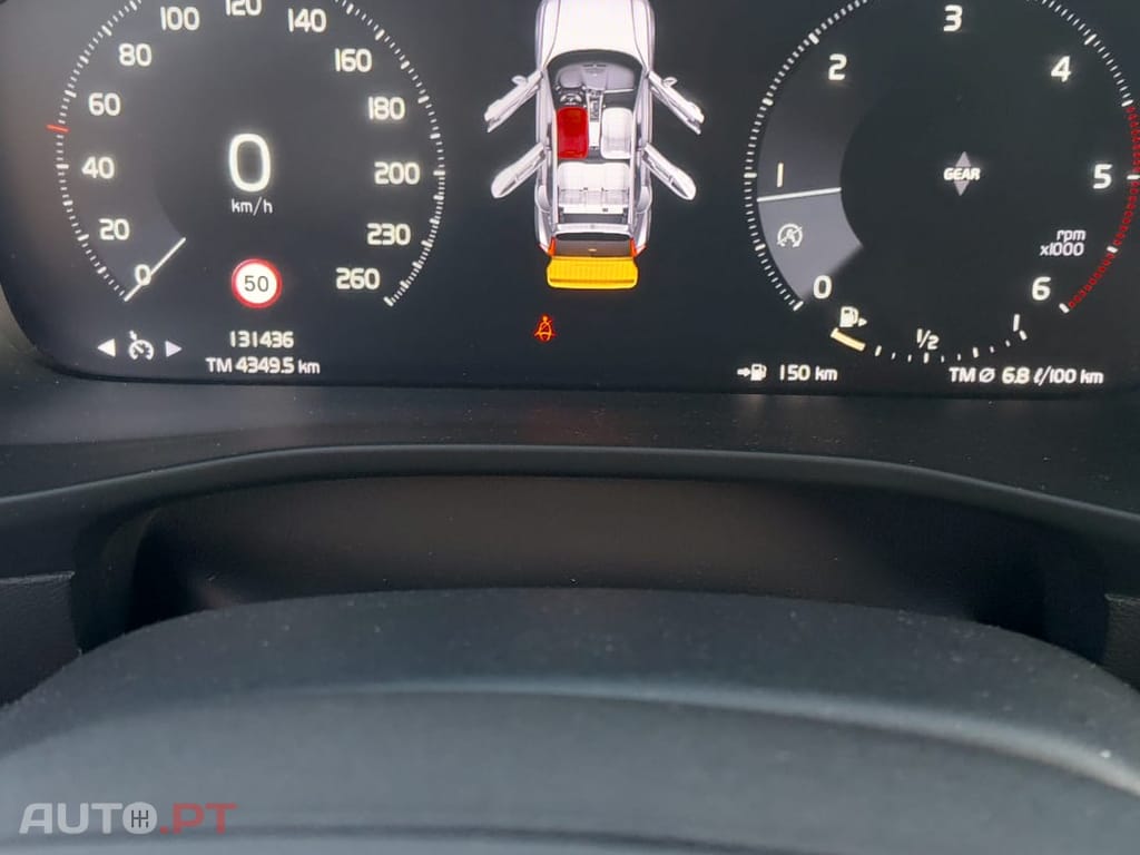 Volvo XC40 R-design