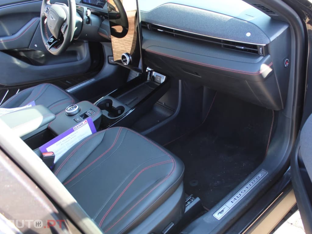 Ford Mustang Mach-E Premium AWD Standard-Range  I.V.A DEDUTIVEL