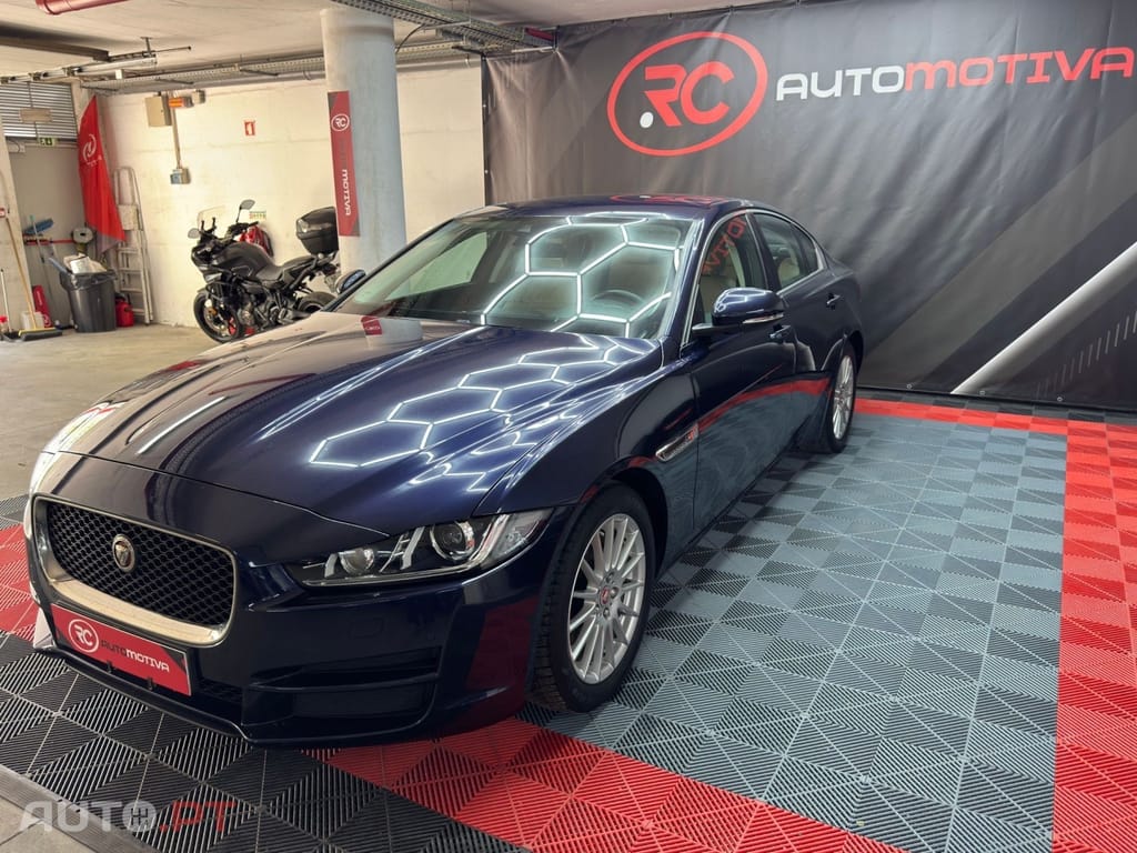Jaguar XE 2.0 D Prestige