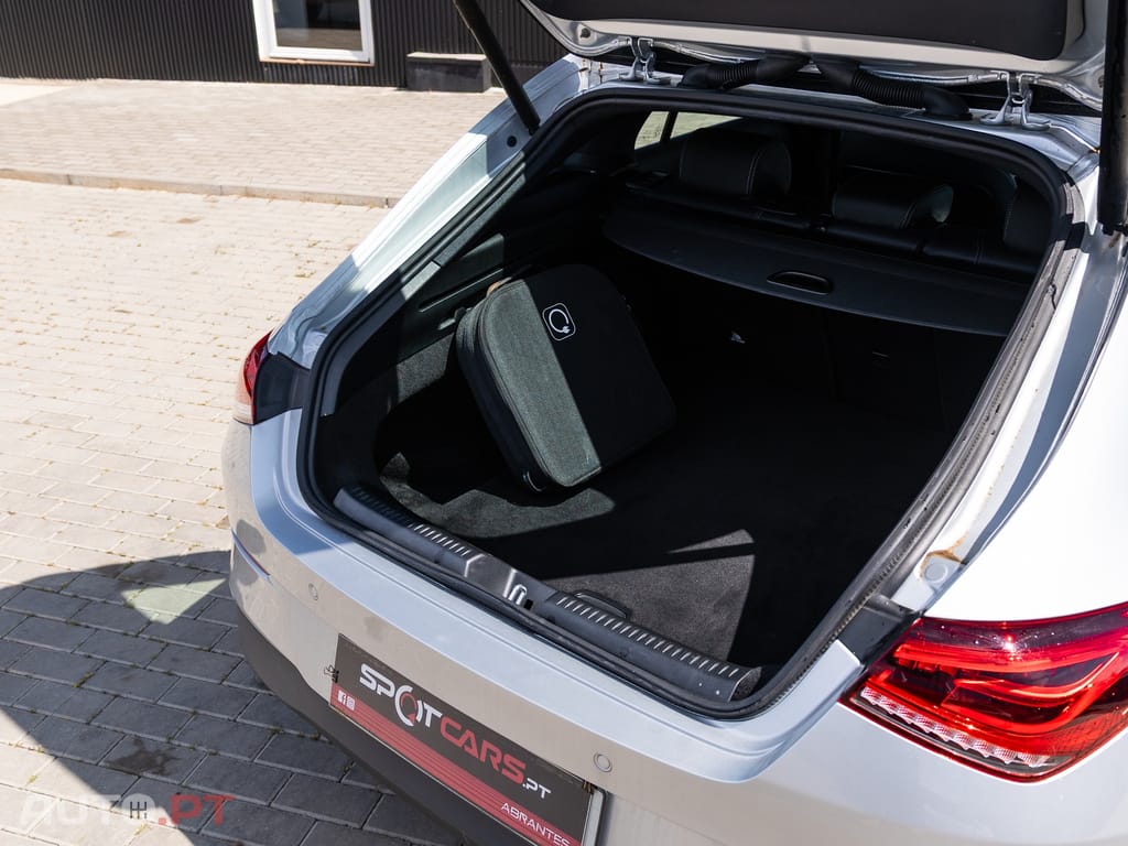 Mercedes-Benz CLA 250 e Style Plus