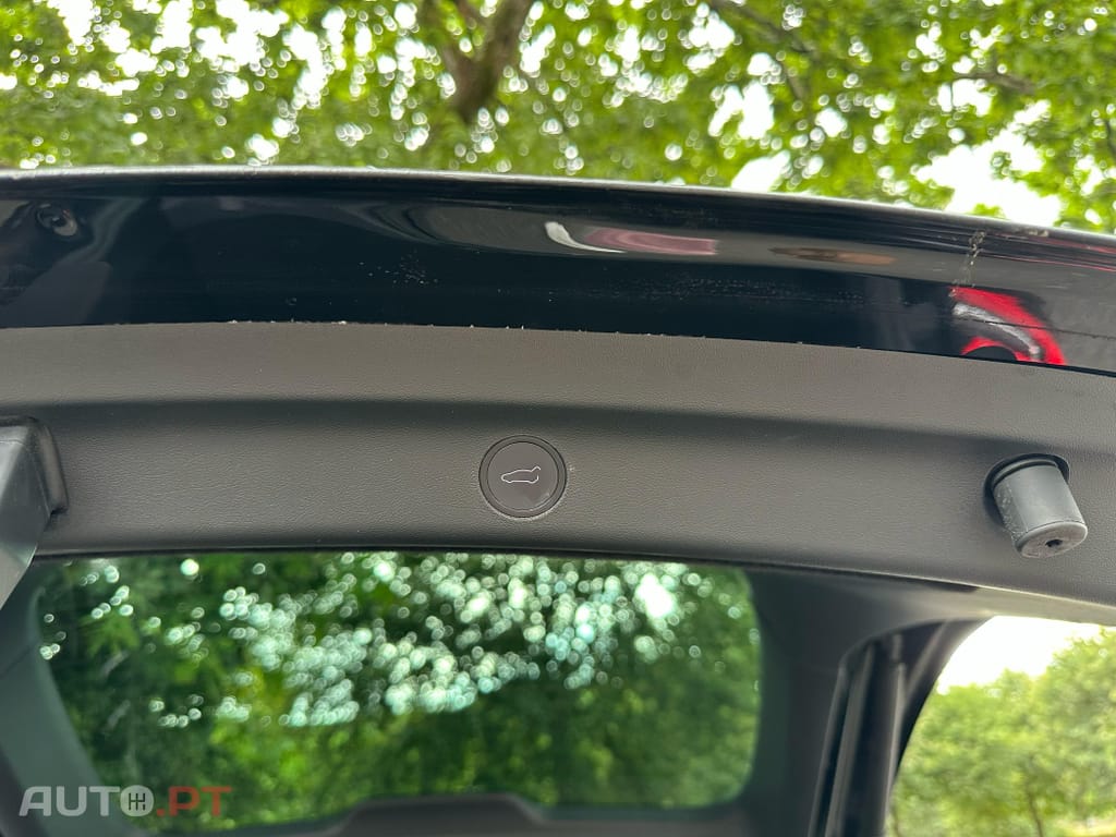 Tesla Model Y Long Range Tração Integral