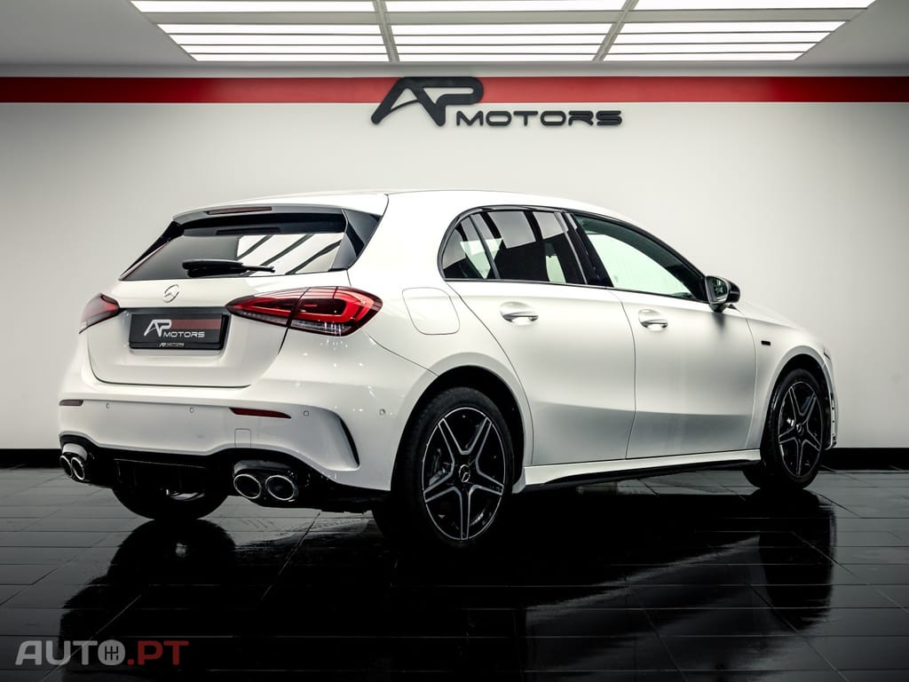Mercedes-Benz A 250 e AMG Line