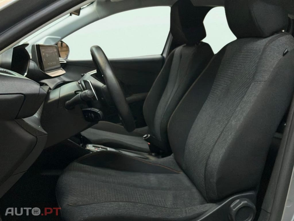 Peugeot 208 1.2 Hybrid Allure e-DCS6