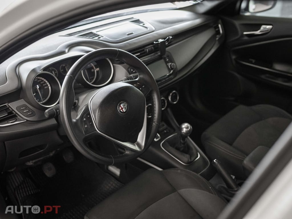 Alfa Romeo Giulietta 1.6 JTDm Progression 57X
