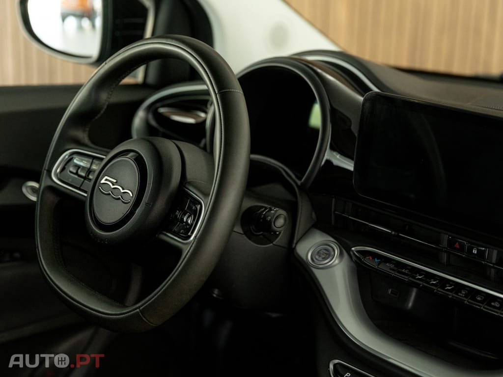 Fiat 500e 3+1 42 kWh