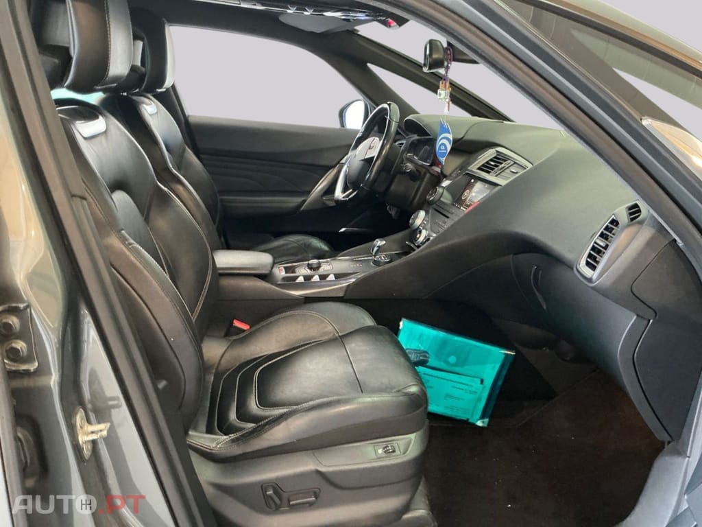 Citroen DS5 2.0 HDi Hybrid4 Business