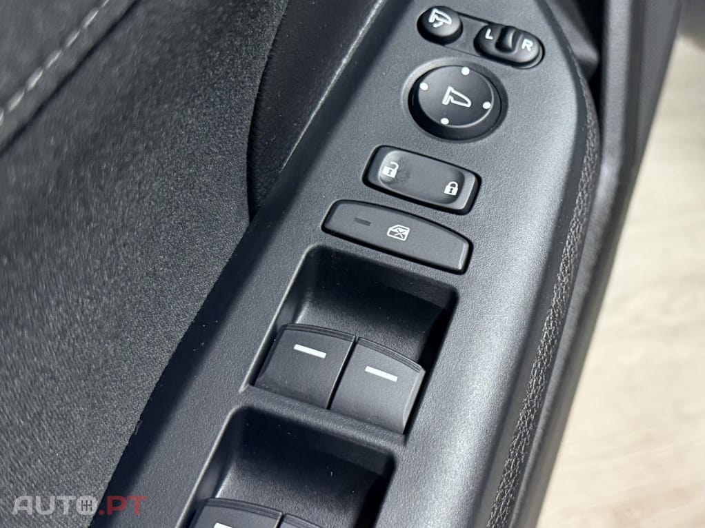 Honda Civic 1.0 i-VTEC Elegance Navi