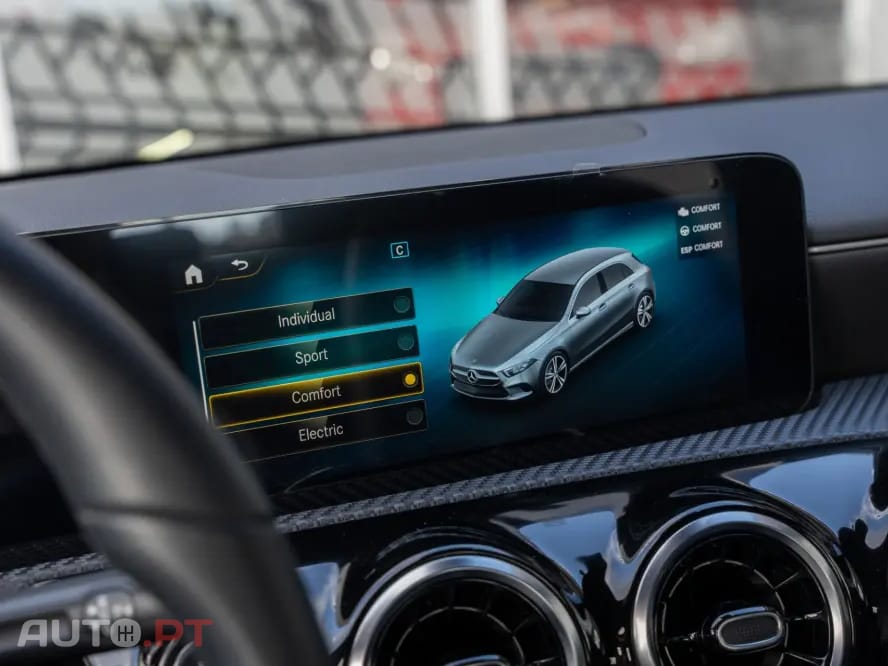 Mercedes-Benz A 250 e Style Plus