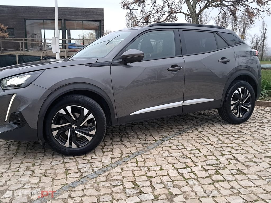 Peugeot 2008 PureTech 130 Allure Pack