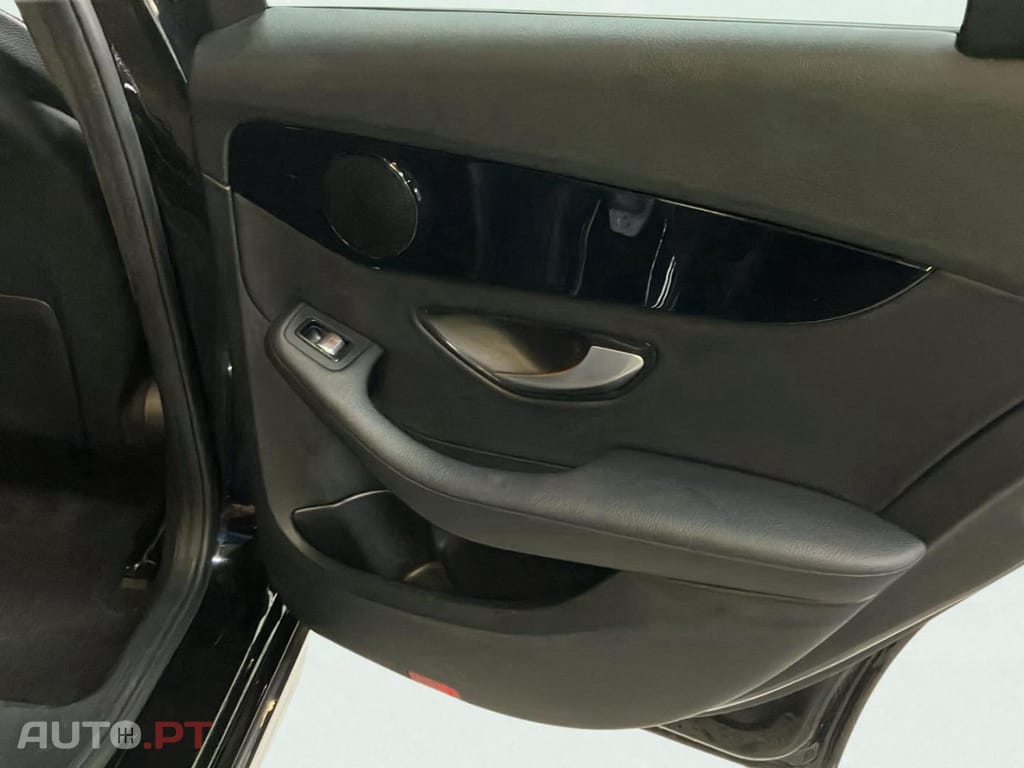 Mercedes-Benz C 300 de T 9G-TRONIC Avantgarde