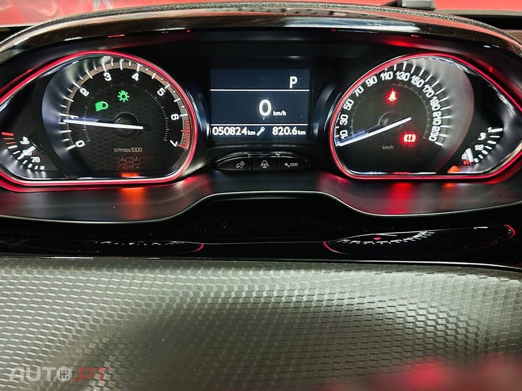 Peugeot 2008 1.2 PureTech GT Line EAT6