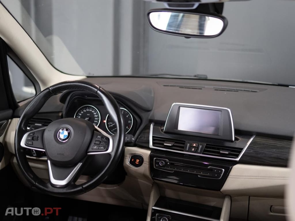 BMW 216 D