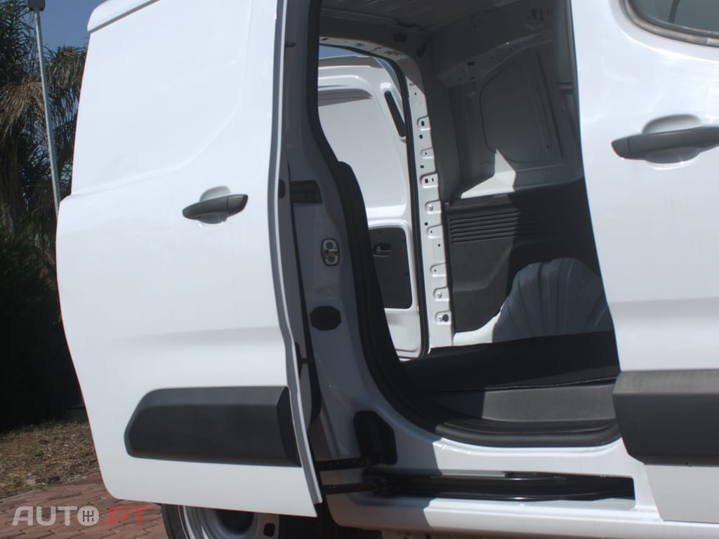 Peugeot Partner 1.5 BlueHDi Asphalt Standard