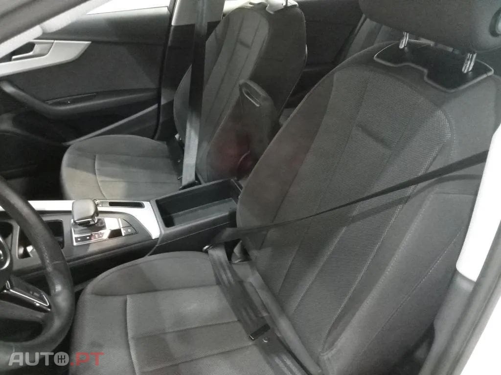 Audi A4 Avant 35 TDI S tronic