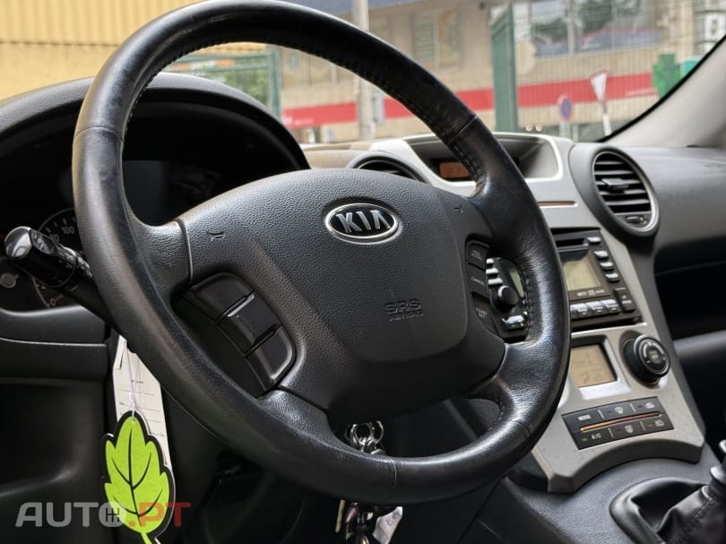 Kia Carens 2.0 CRDi LX