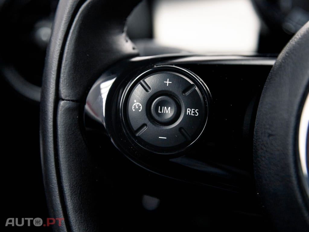 MINI Cooper Cooper D Auto