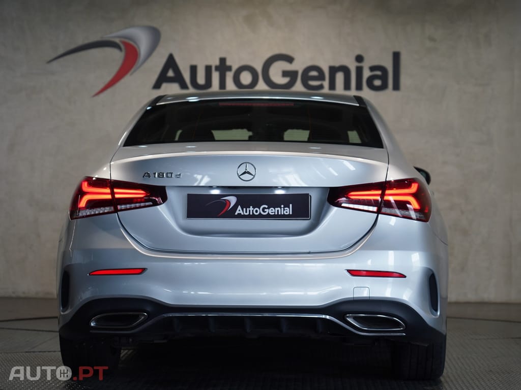 Mercedes-Benz A 180 d AMG Line