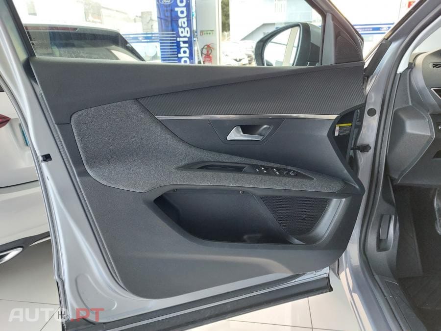 Peugeot 3008 1.5 BlueHDi Active