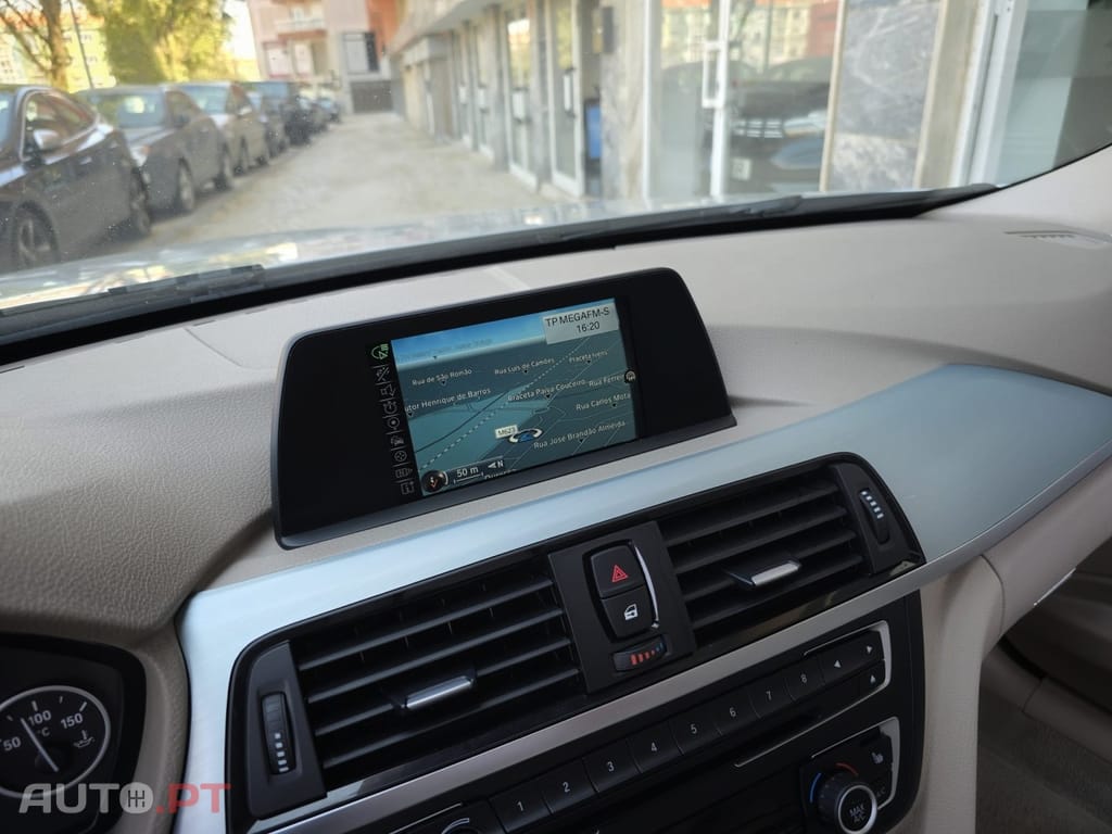 BMW 320 d Touring Line Modern