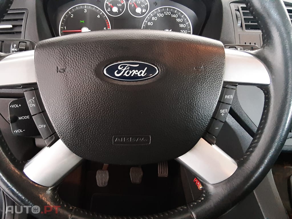Ford Focus C-Max Ghia 1.6 TDCI 110 CV