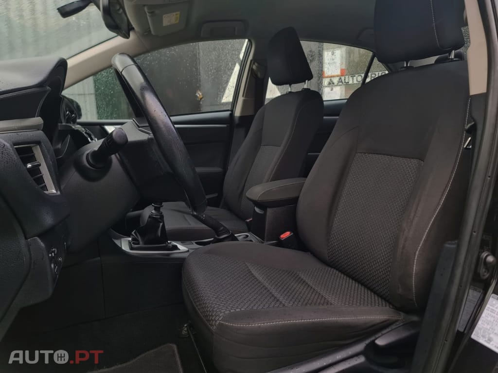 Toyota Corolla SD 1.4 EXCLUSIVE