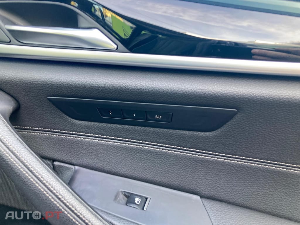 BMW 520 DA LINE LUXURY