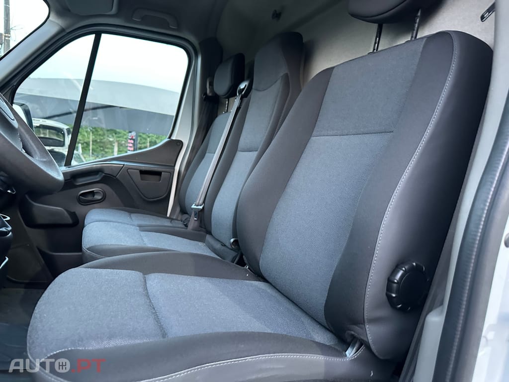 Renault Master 2.3 dCi L3H2