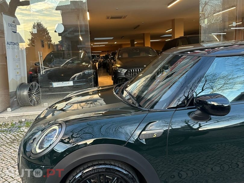 MINI Cooper Cooper SE Resolute Edition