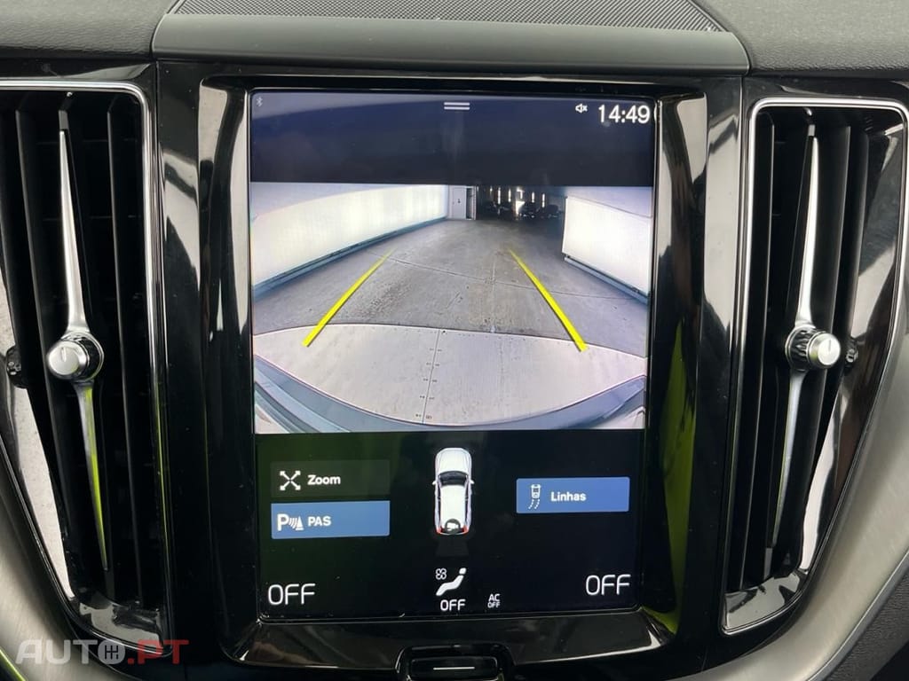 Volvo XC60 2.0 T8 PHEV Momentum Plus AWD