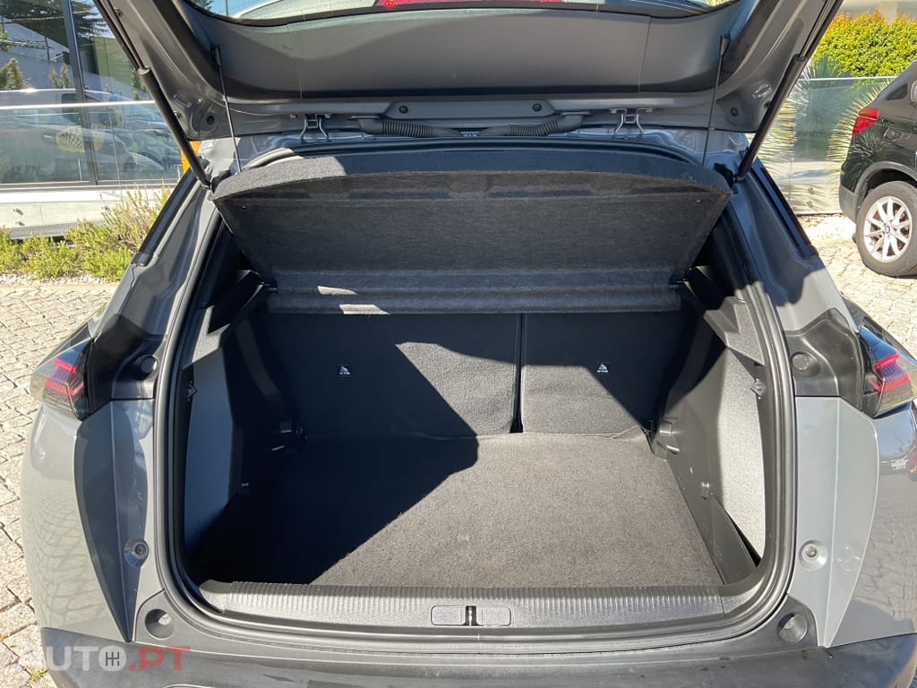 Peugeot 2008 1.2 PureTech Active Pack