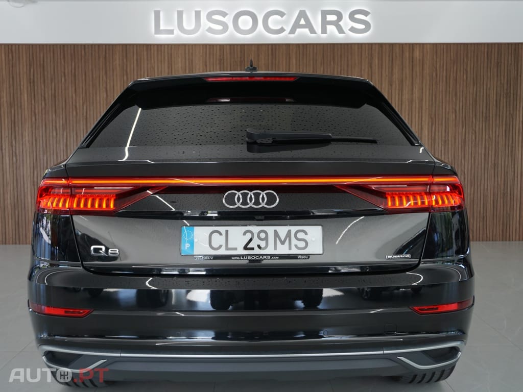 Audi Q8 55 TFSIe quattro Tiptronic competition plus
